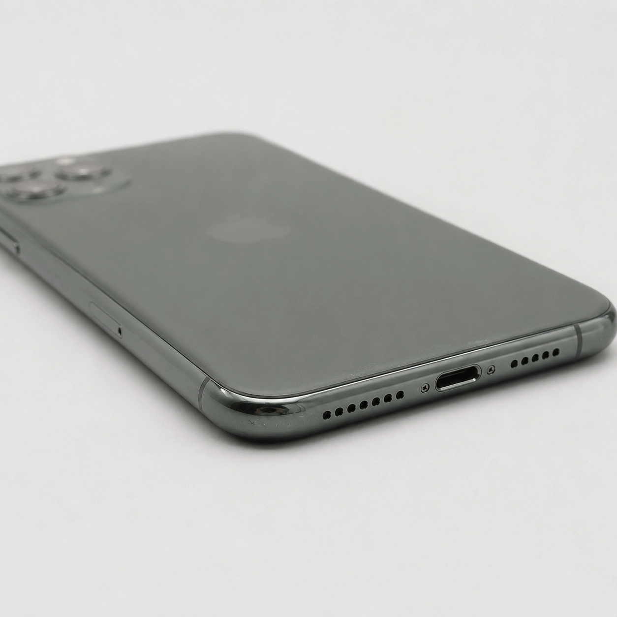 Original Used iPhone 11 Pro Max - Midnight Green - Image 4