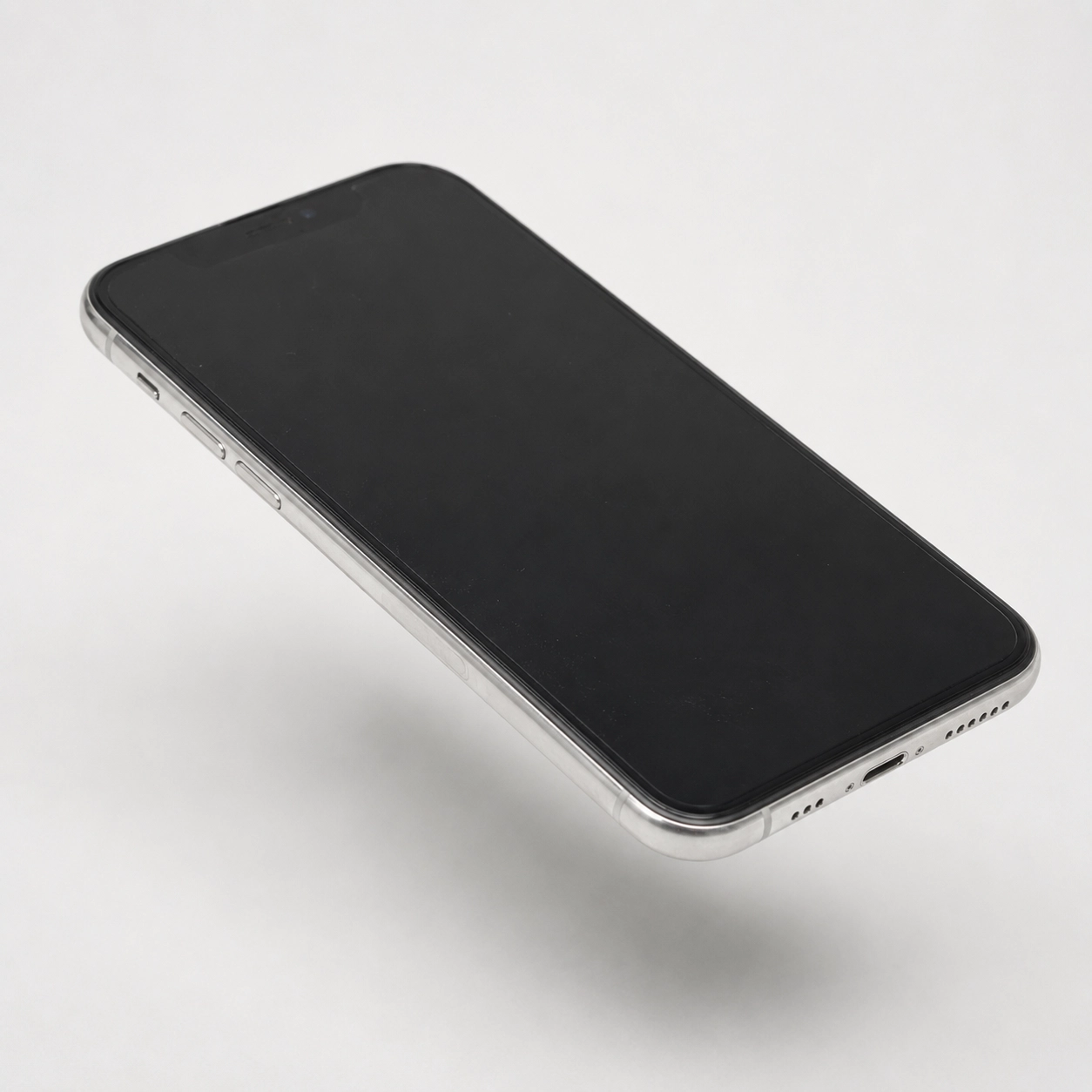 Used iPhone 11 Pro Wholesale - Silver - Image 4
