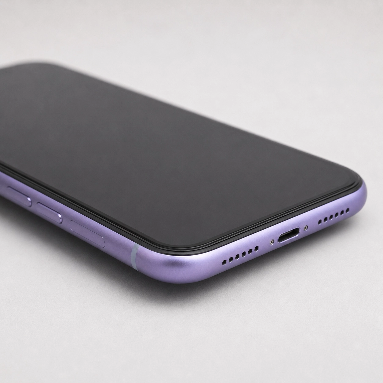 Used Unlocked iPhone 11 Wholesale - Purple - Image 4