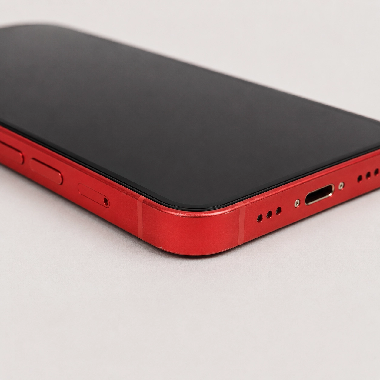 Used iPhone 12 Mini Wholesale - Red - Image 4