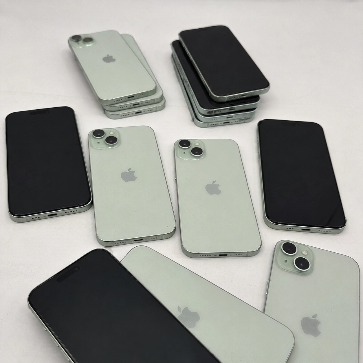 Unlocked iPhone 15 Plus Wholesale - Green - Image 5