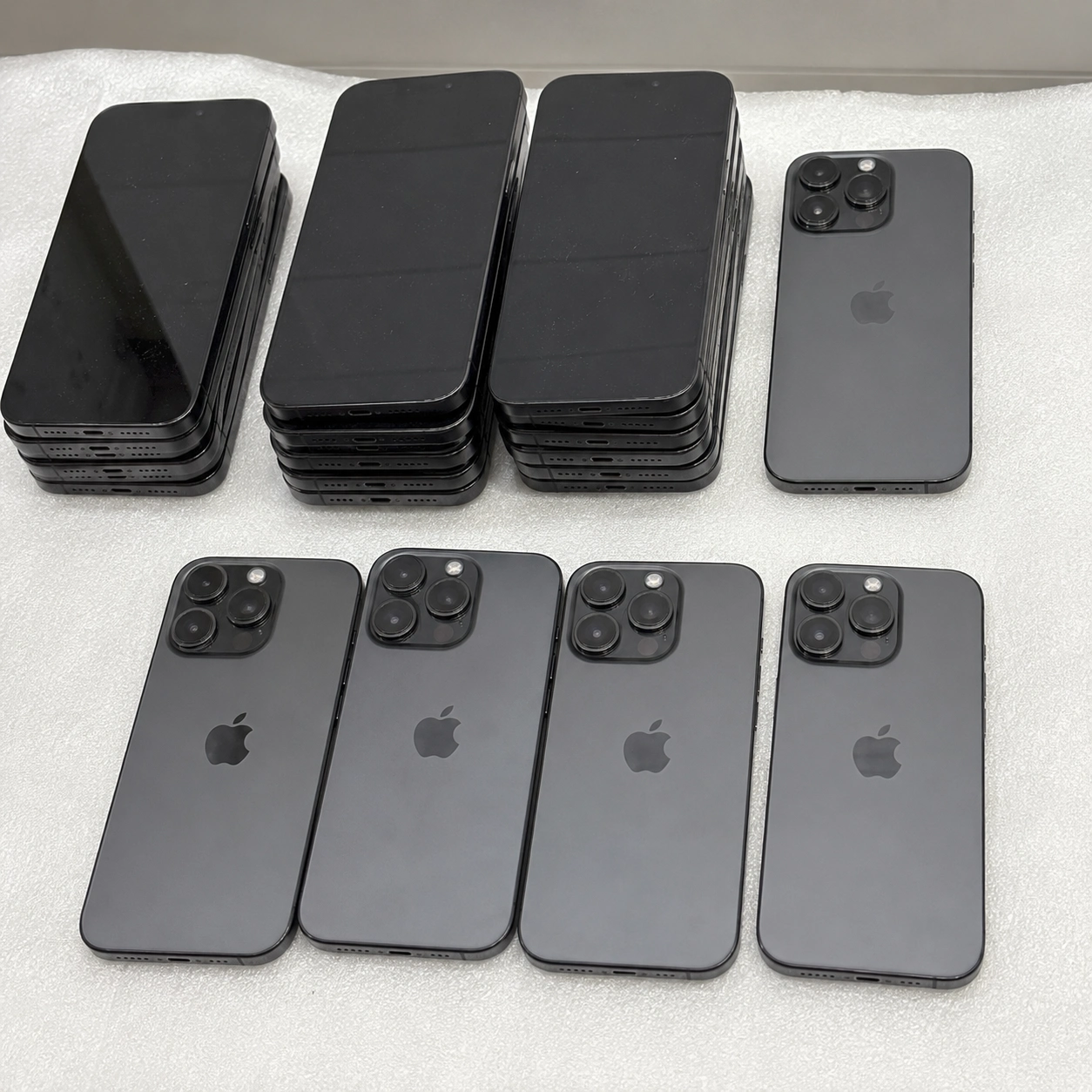 Used iPhone 16 Pro Max - Black Titanium - Image 5