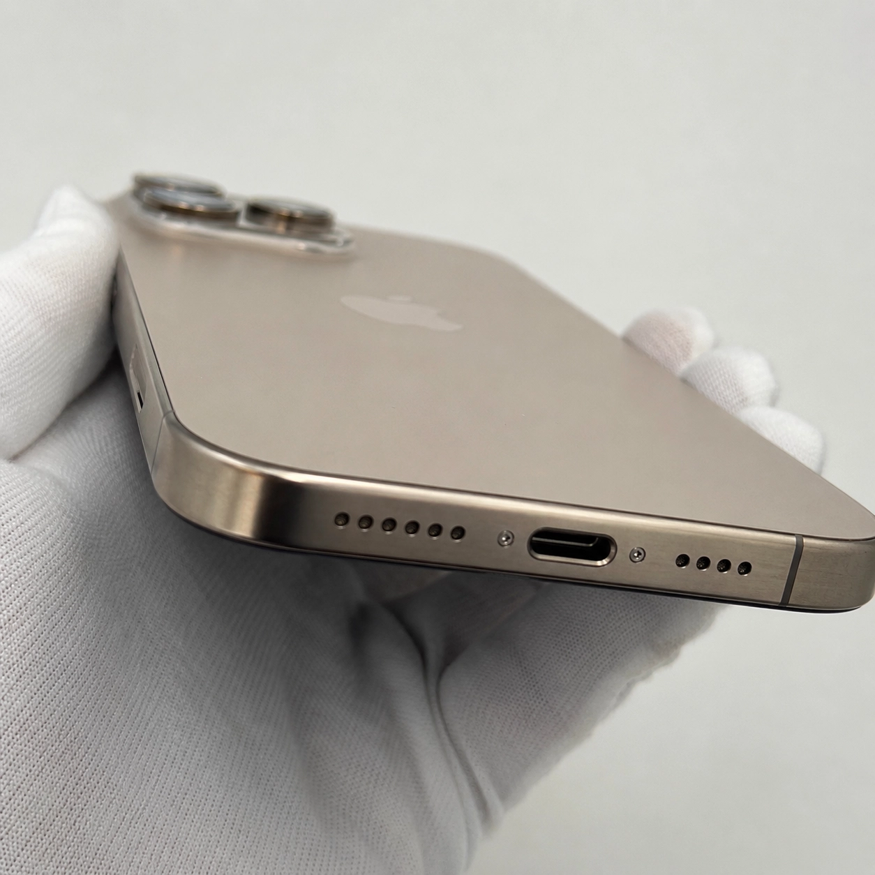 Original Used iPhone 16 Pro Max - Desert Titanium - Image 4