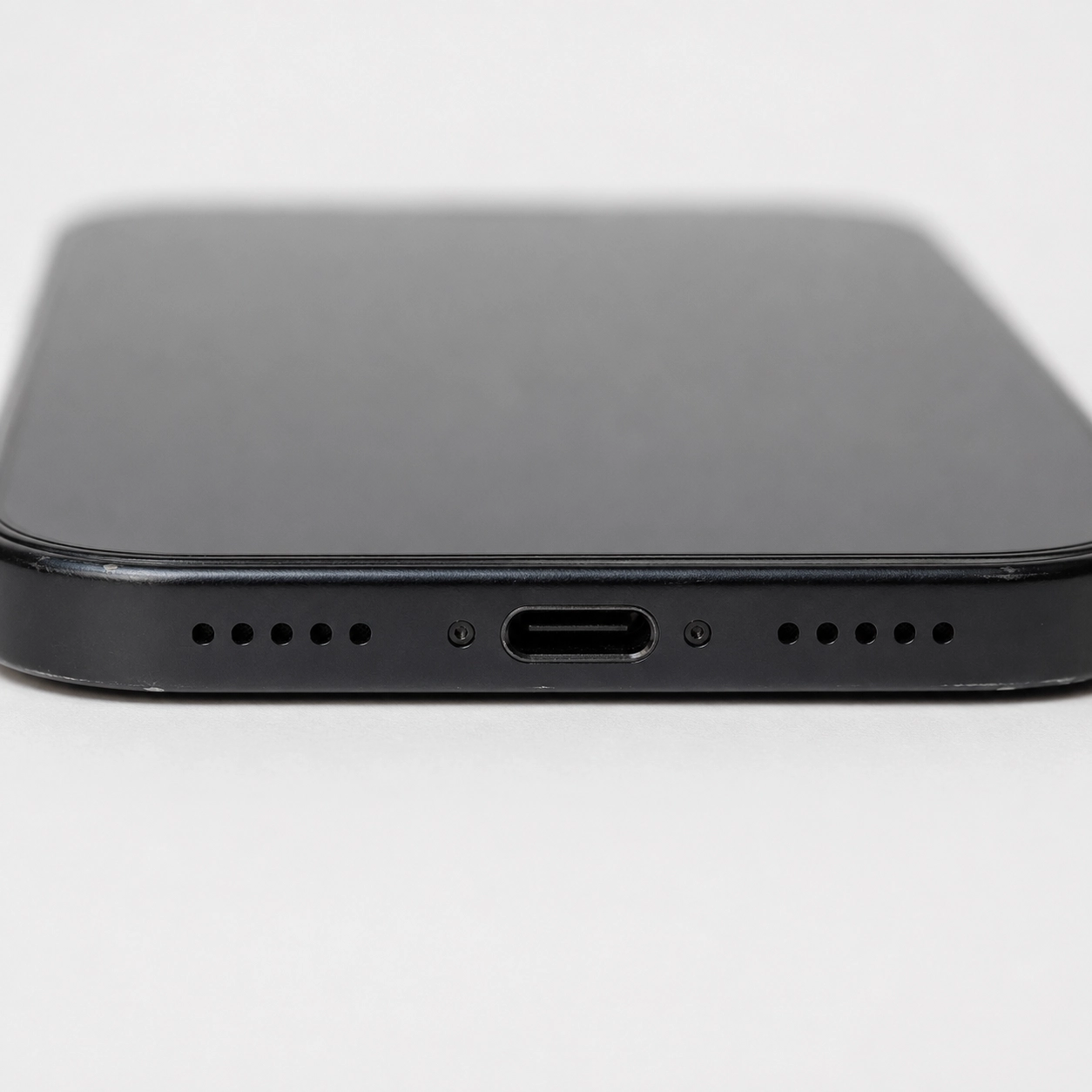 Original Used iPhone 17 Wholesale - Black - Image 4