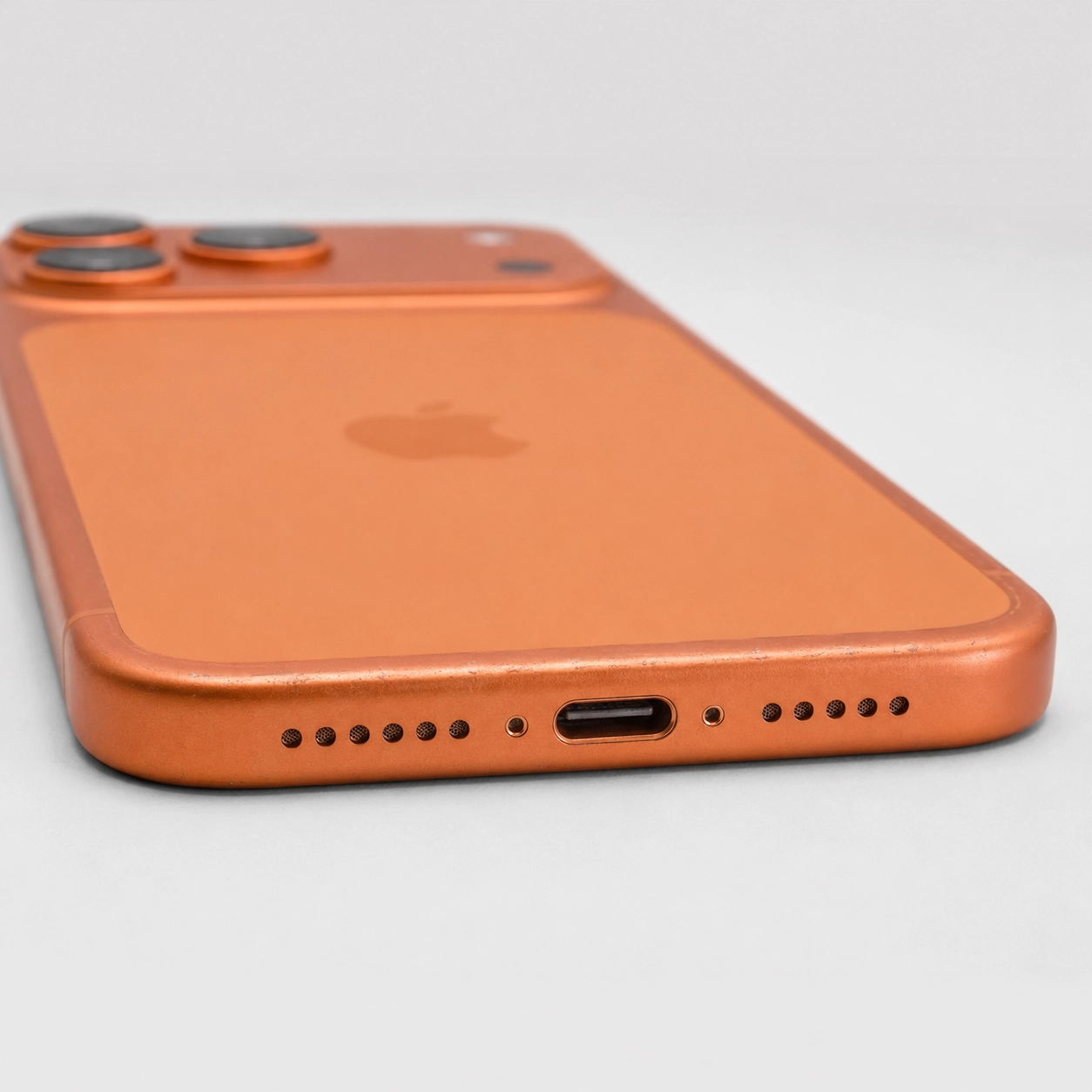Used iPhone 17 Pro Max Wholesale - Cosmic Orange - Image 4