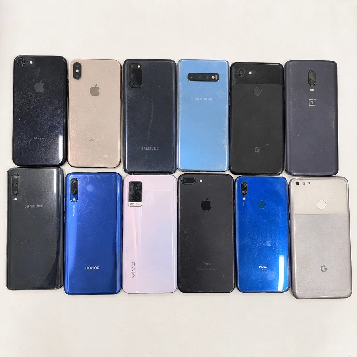 Grade B Used Phone Lot Wholesale - Image 2
